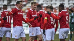 {{ otherArticle[0].article.title }}