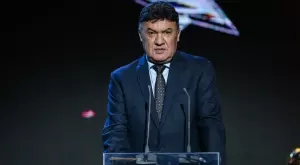 Емблематични футболисти на България се гаврят с Михайлов заради мача с Унгария