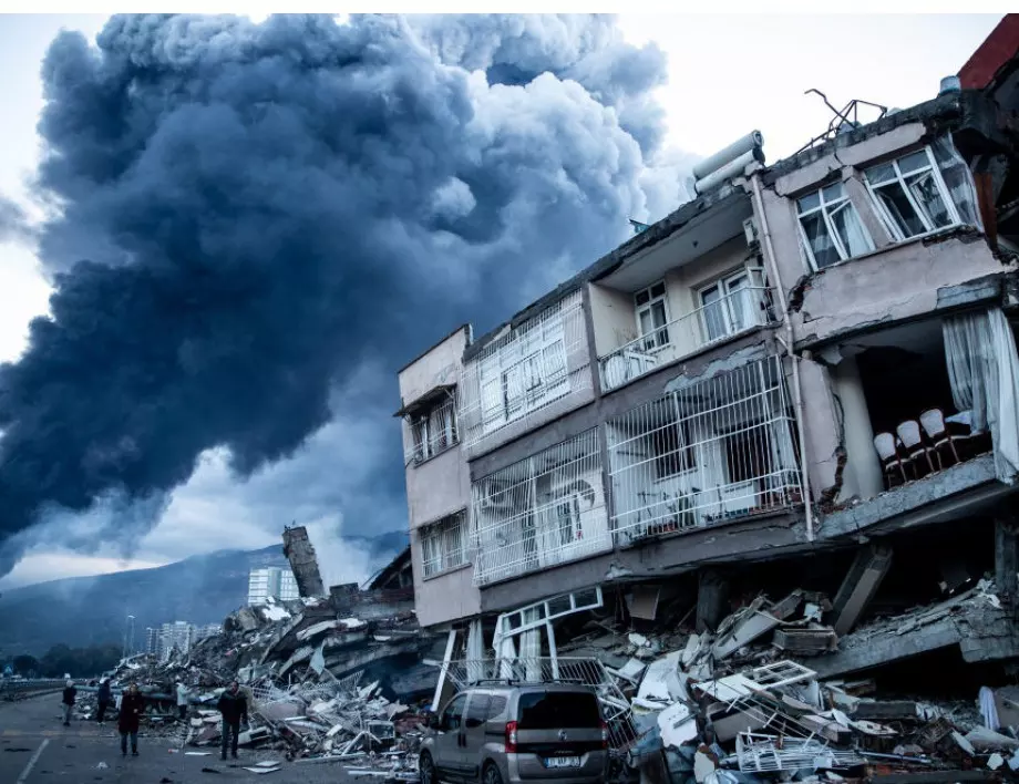 Жертвите на земетресението в Турция и Сирия вече са над 5000 (СНИМКИ)