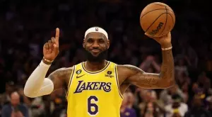 "Издигна баскетбола на друго ниво" - Джо Байдън "свали шапка" на ЛеБрон, Стеф Къри и Кевин Дюрант също поздравиха Джеймс