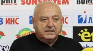 Венци Стефанов нападна ЦСКА и Левски и отсече: Вързан поп - мирно село