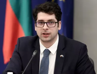 Пеканов: Надявам се България да влезе в еврозоната на 1 януари 2025 г.