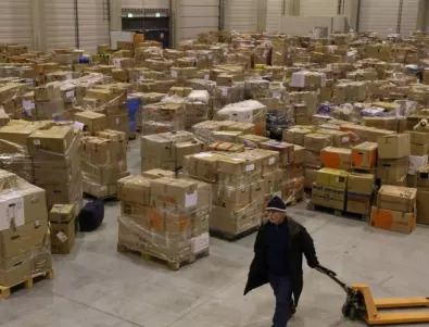 200 камиона хуманитарната помощ влизат в Газа (ВИДЕО)
