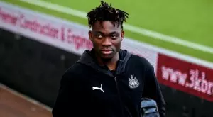 {{ otherArticle[0].article.title }}