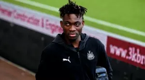 {{ otherArticle[0].article.title }}