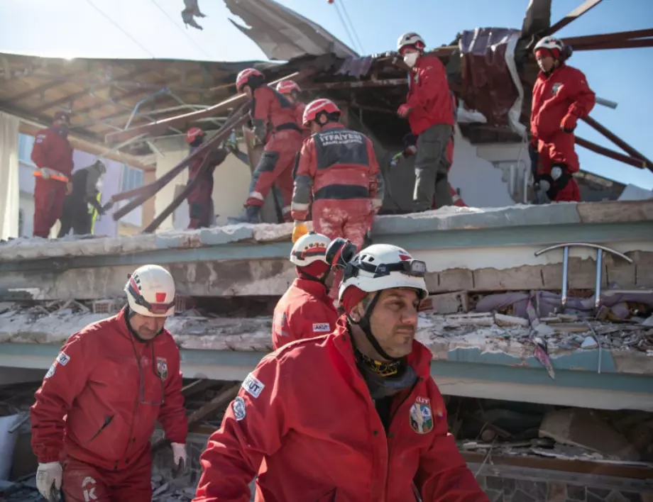 Изпратените в Турция планински спасители се връщат в събота
