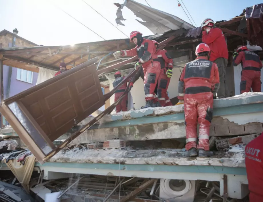 Оценката за щетите от земетресенията в Турция стана чудовищна, малко донори помагат