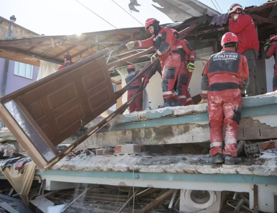 Нови силни трусове в турските окръзи, пострадали от земетресенията през февруари