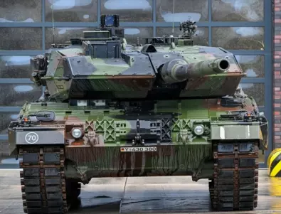 Украинските военни вече тренират на танковете Leopard 2 и 