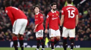 Крило дебютира за Манчестър Юнайтед във Висшата лига 856 дни след трансфера си