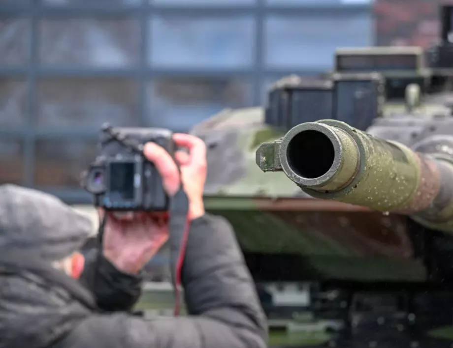 "Райнметал": Киев може да бъде първият клиент на най-мощния танк "Panther" 