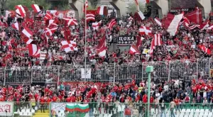 {{ otherArticle[0].article.title }}