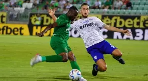 {{ otherArticle[0].article.title }}