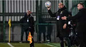 {{ otherArticle[0].article.title }}