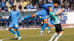 {{ otherArticle[0].article.title }}