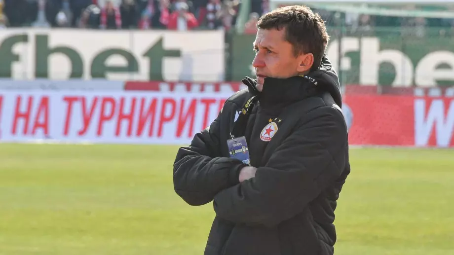 Оферти за трима от ЦСКА притеснили Саша Илич, Гриша Ганчев го привикал на разговор?