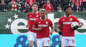 {{ otherArticle[0].article.title }}