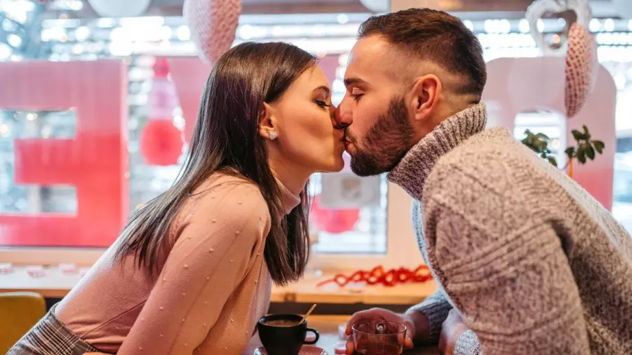 Готови ли сте да почувствате любовта? Тези два зодии са!