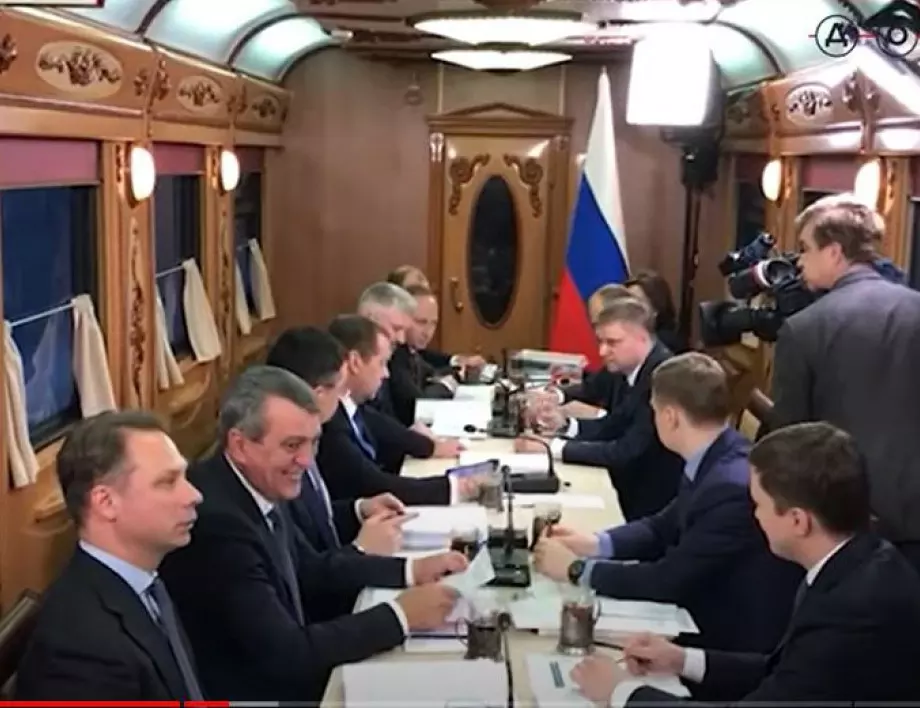 Секретният брониран влак на Путин за 1 млрд. рубли: Промени в придвижването (ВИДЕО и СНИМКИ)