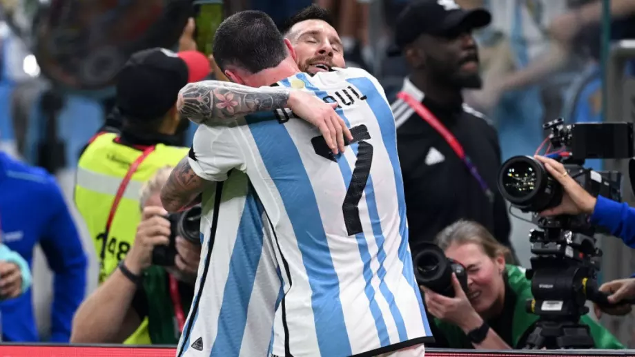 Аржентина громи тази нощ, Меси мина кота "100 гола" за националния тим