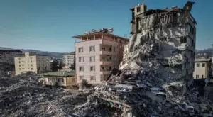 Високи цени и недостиг: Земетресенията задълбочиха още жилищната криза в Турция