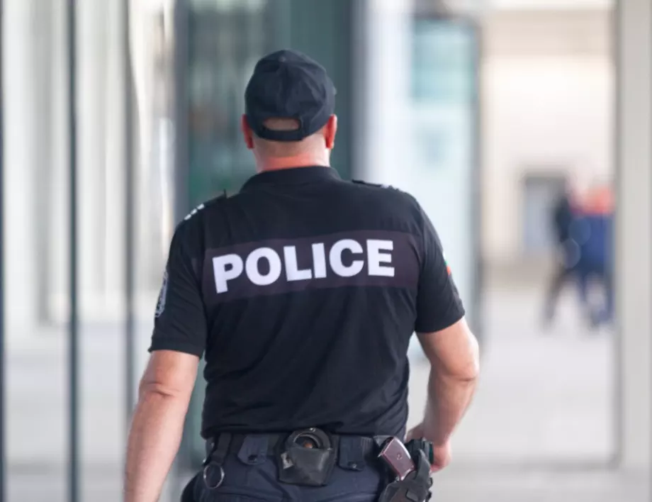 В Пловдив арестуваха полицаи, взели луканка като подкуп