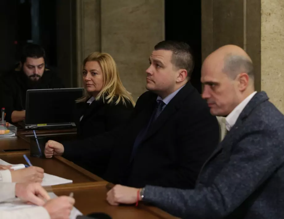Политолози: ИТН ще има агресивно поведение срещу Кирил Петков