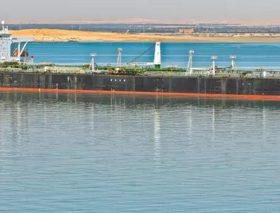 Саудитска Арабия и ОАЕ купуват евтин петрол от Русия, а продават своя скъпо
