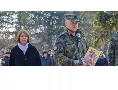 Кметът на Казанлък пожела успех на военната мисия в Босна и Херцеговина
