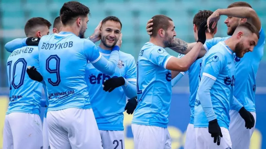 Арда вкара 5 гола и не остави шанс на отчайващ Локомотив Пловдив