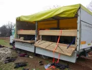 Собственикът на камиона ковчег на мигрантите от Локорско почина в ареста