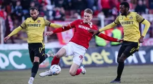 {{ otherArticle[0].article.title }}