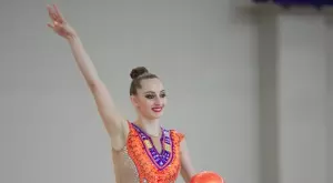 Боряна Калейн и Стилияна Николова спечелиха медали от финалите на обръч и топка 