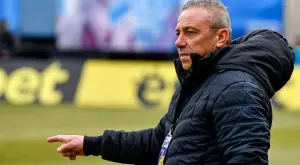 {{ otherArticle[0].article.title }}