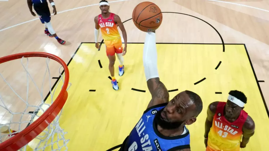 Младок "счупи историята" в "Мача на звездите" в НБА - Леброн с историческо падение (ВИДЕО)