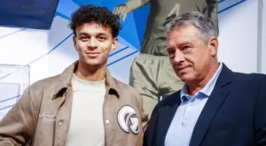 {{ otherArticle[0].article.title }}