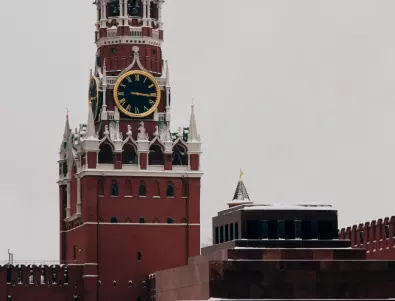 Кремъл търси лоялността на регионалните чиновници със снаксове и безплатно паркиране