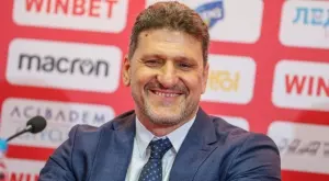 3D картички надъхват ЦСКА, Фичо плътно до отбора (СНИМКИ)