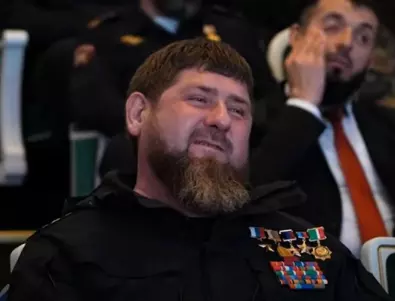 Чечения: Стрелба по полицейски участък, Кадиров се гаври с телата на убитите нападатели (ВИДЕО)
