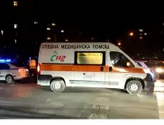Кола се удари в спирка на градския транспорт в София