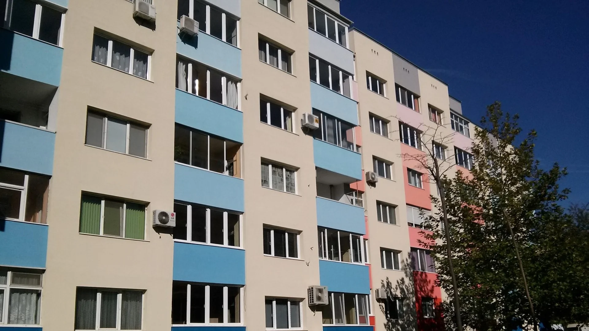 Некачествено саниране: Архитект разкри колко от сградите са с дефекти