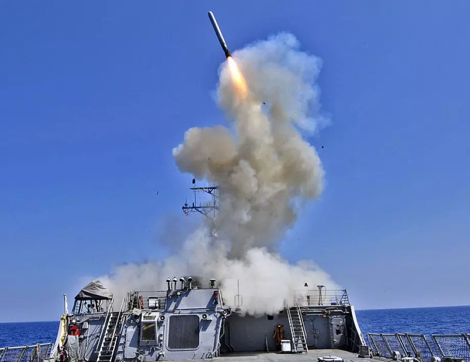 Япония укрепва отбраната - купува 400 ракети "Томахоук" от САЩ 