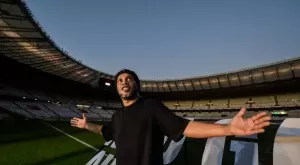 ВИДЕО: Над 1 милион души гледаха дебюта на Роналдиньо в лигата на Пике