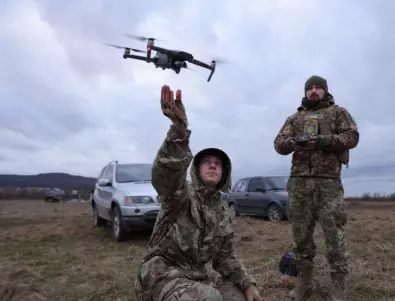 Двубой в небето: Как украински боен дрон свали руски  (ВИДЕО)