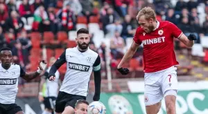 {{ otherArticle[0].article.title }}