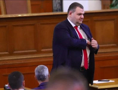 Коментар №2 на седмицата: Как Пеeвски може да стане примерен депутат