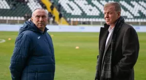 "Мъри плаши с оставка, Ивков говори за преброени дни, само Сираков не може да напусне"