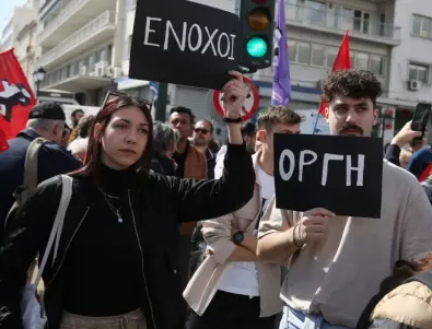 Със стачка в Гърция искат съдебно разследване на виновните за жп катастрофата