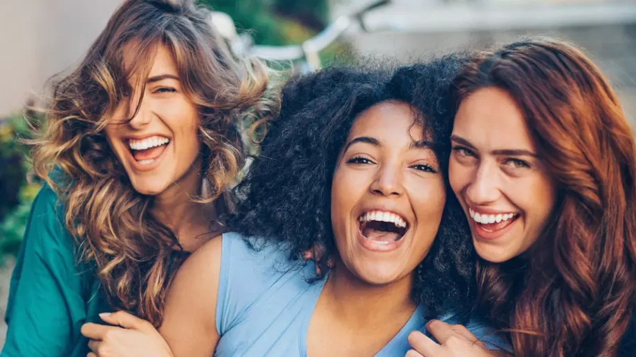 Виц за добро утро: Водопроводчик почиства