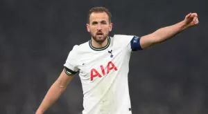 В опит да го задържи: Тотнъм повишава заплатата на Хари Кейн?